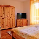 Magyar Apartmanhaz Iv. 아파트