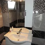 Magyar Apartmanhaz Iv. *