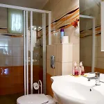 Magyar Apartmanhaz Iv. زلاكاروس