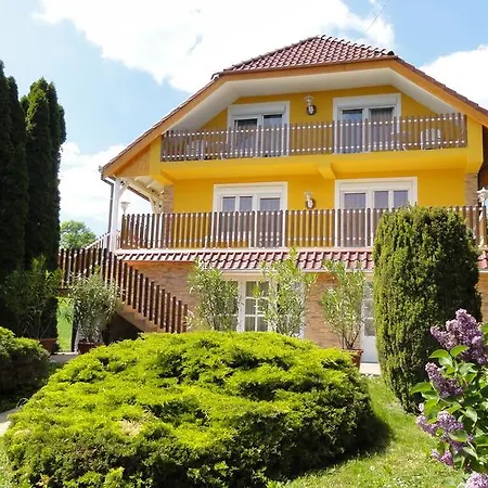 公寓 Magyar Apartmanhaz Iv. 佐洛卡罗斯